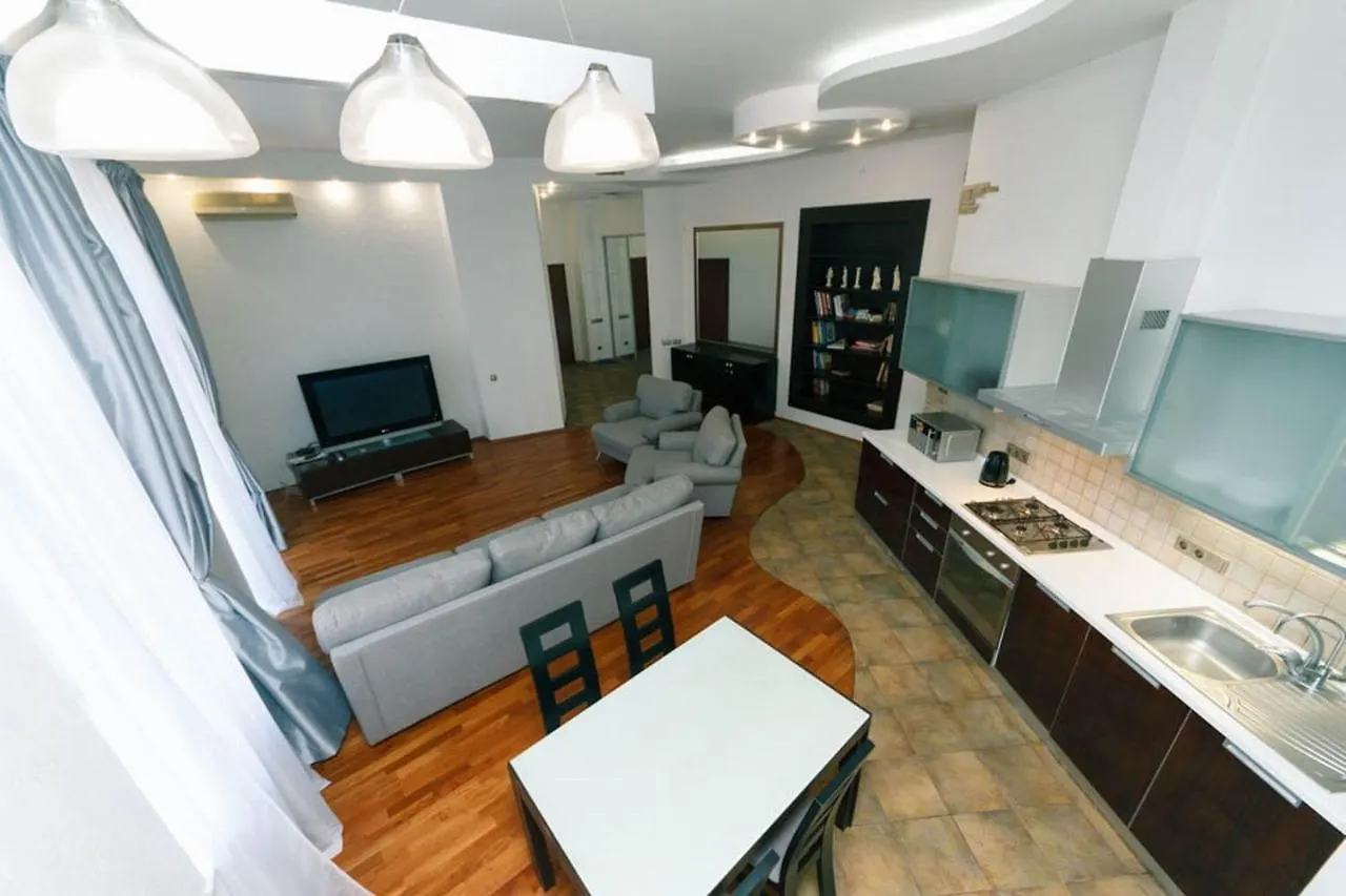 Lux Near Maidan, Khreschutyk 3Br Διαμέρισμα Κίεβο Ουκρανία